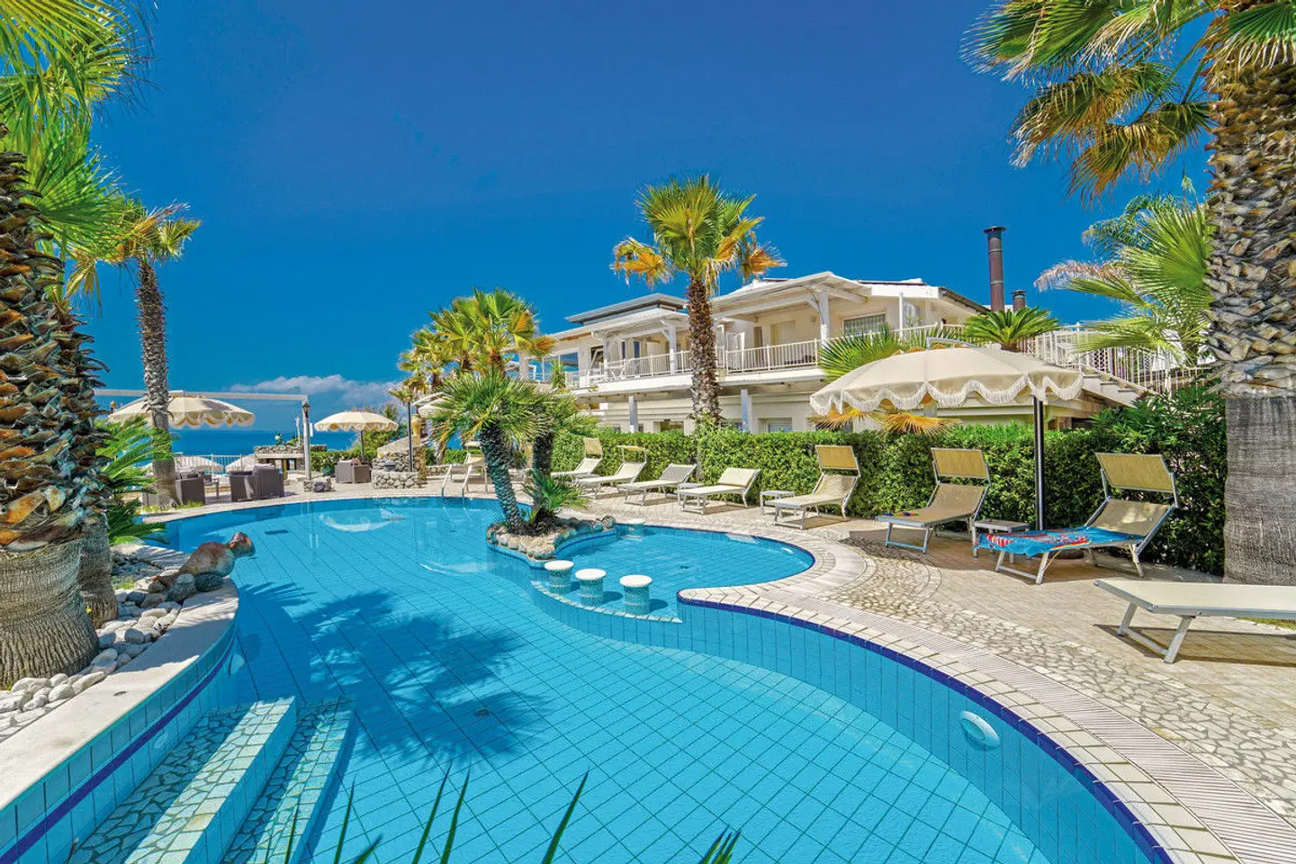 Baia del Godano Resort & Spa OUTDOOR_POOL