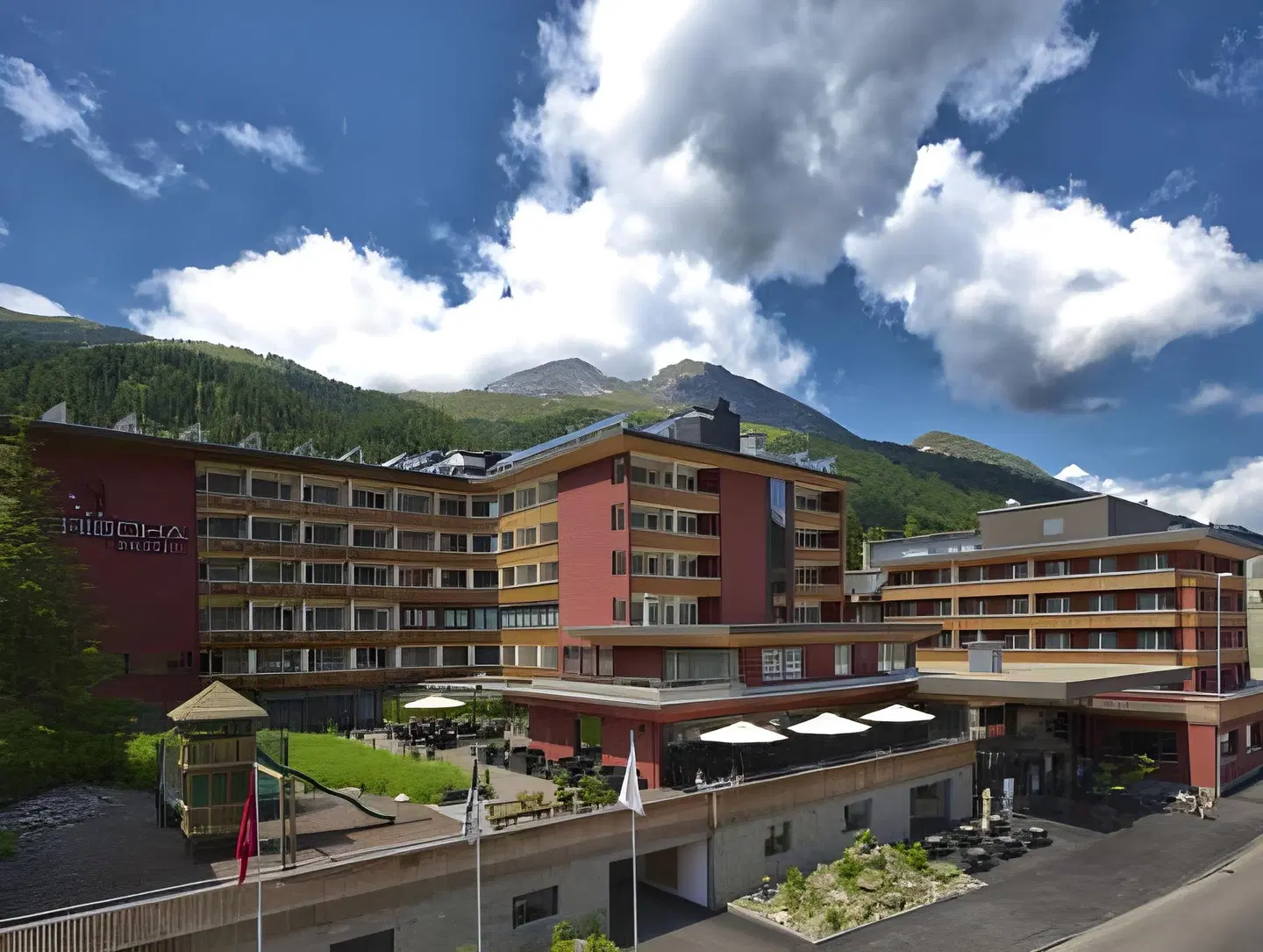 Grischa - DAS Hotel Davos EXTERIOR