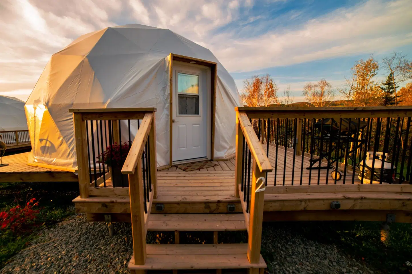 Northeast Cove Geodomes Terrasse