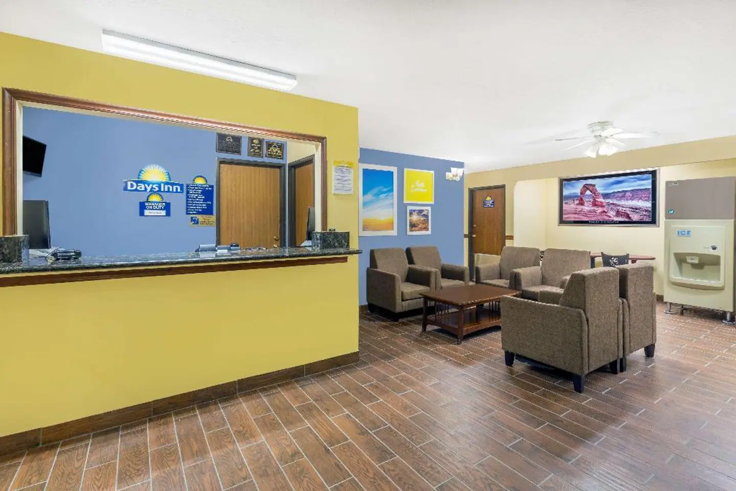 Days Inn by Wyndham Moab LOUNGE_LOBBY