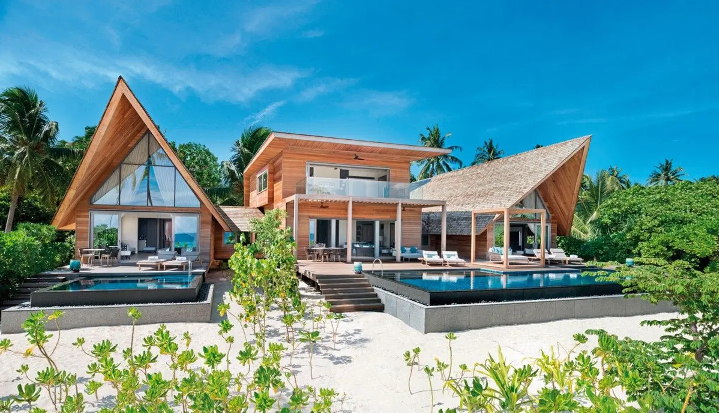 The St. Regis Maldives Vommuli Resort EXTERIOR