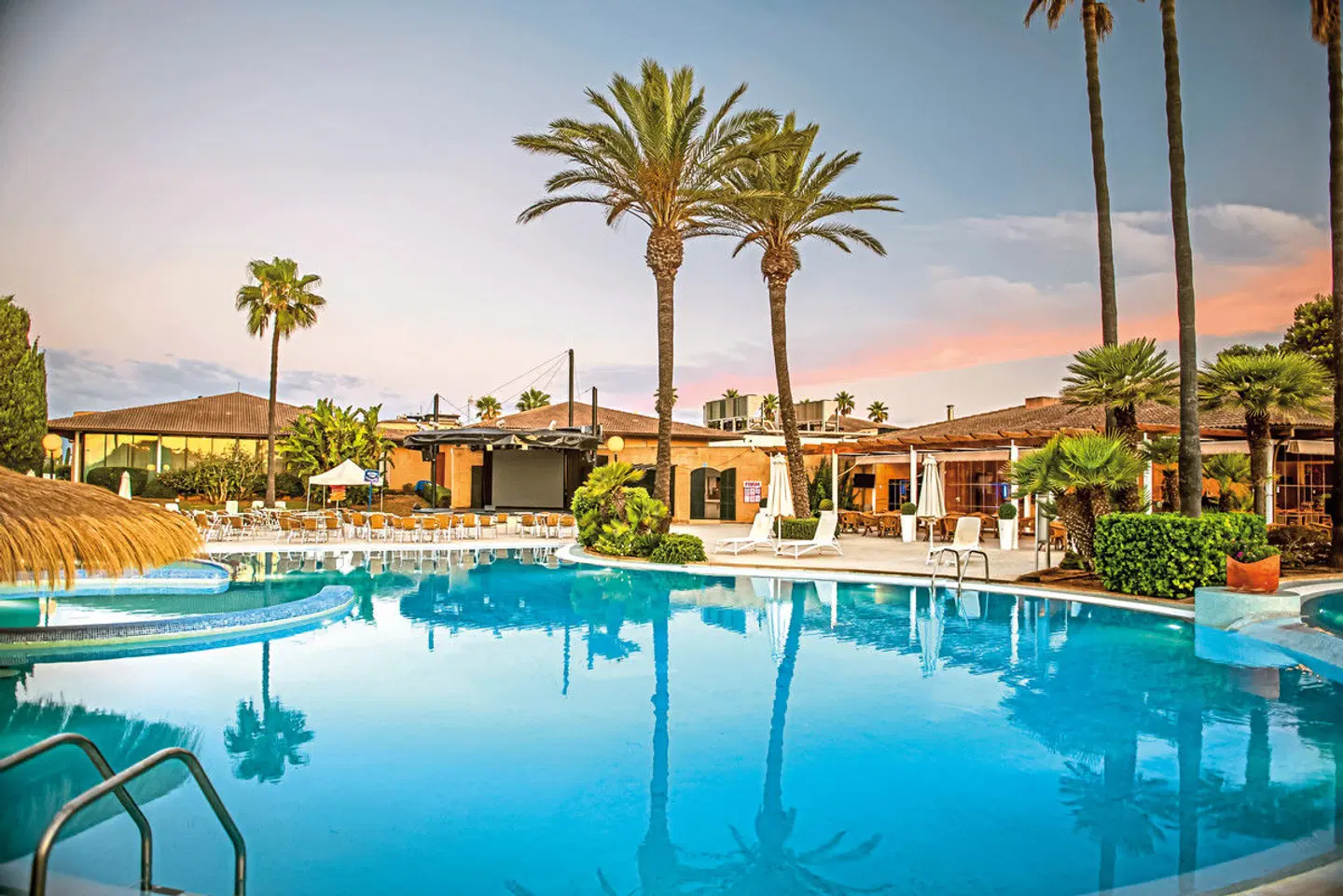 Blau Colonia Sant Jordi OUTDOOR_POOL