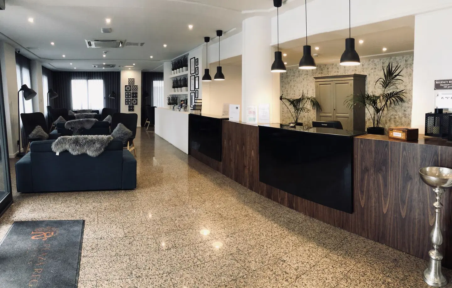 Plaza Regency LOUNGE_LOBBY
