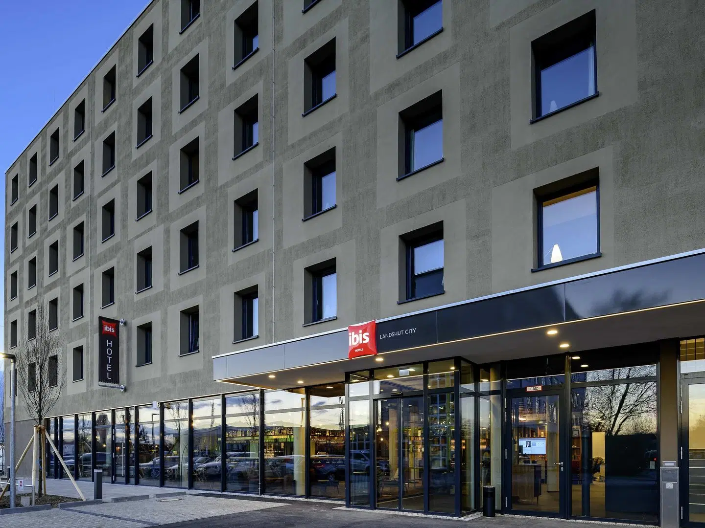 ibis Landshut City EXTERIOR