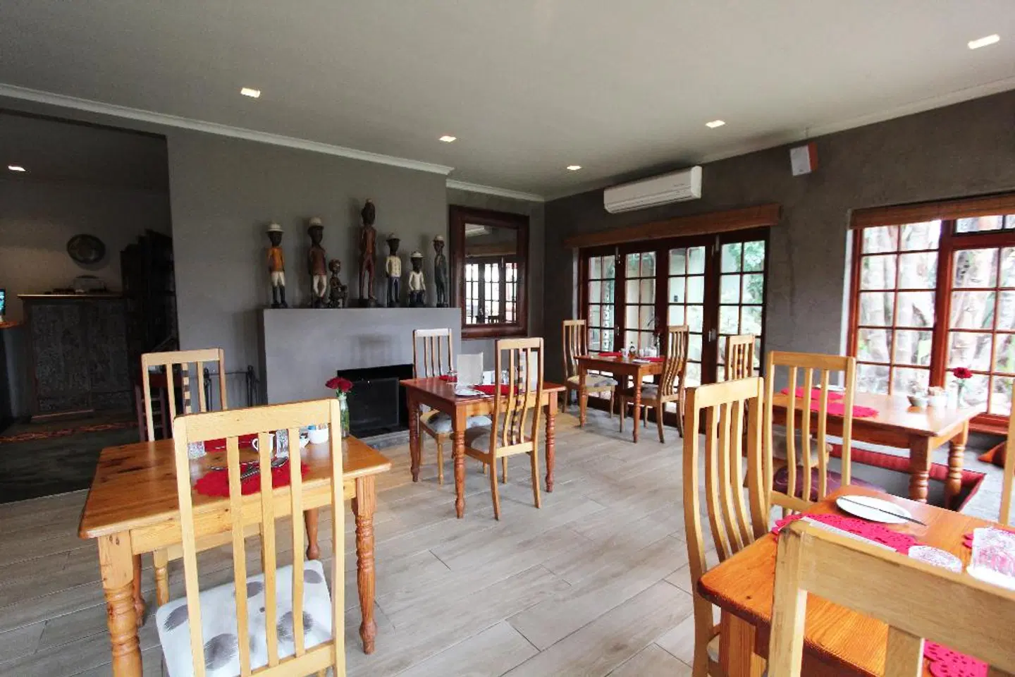 Singa Town Lodge Bar