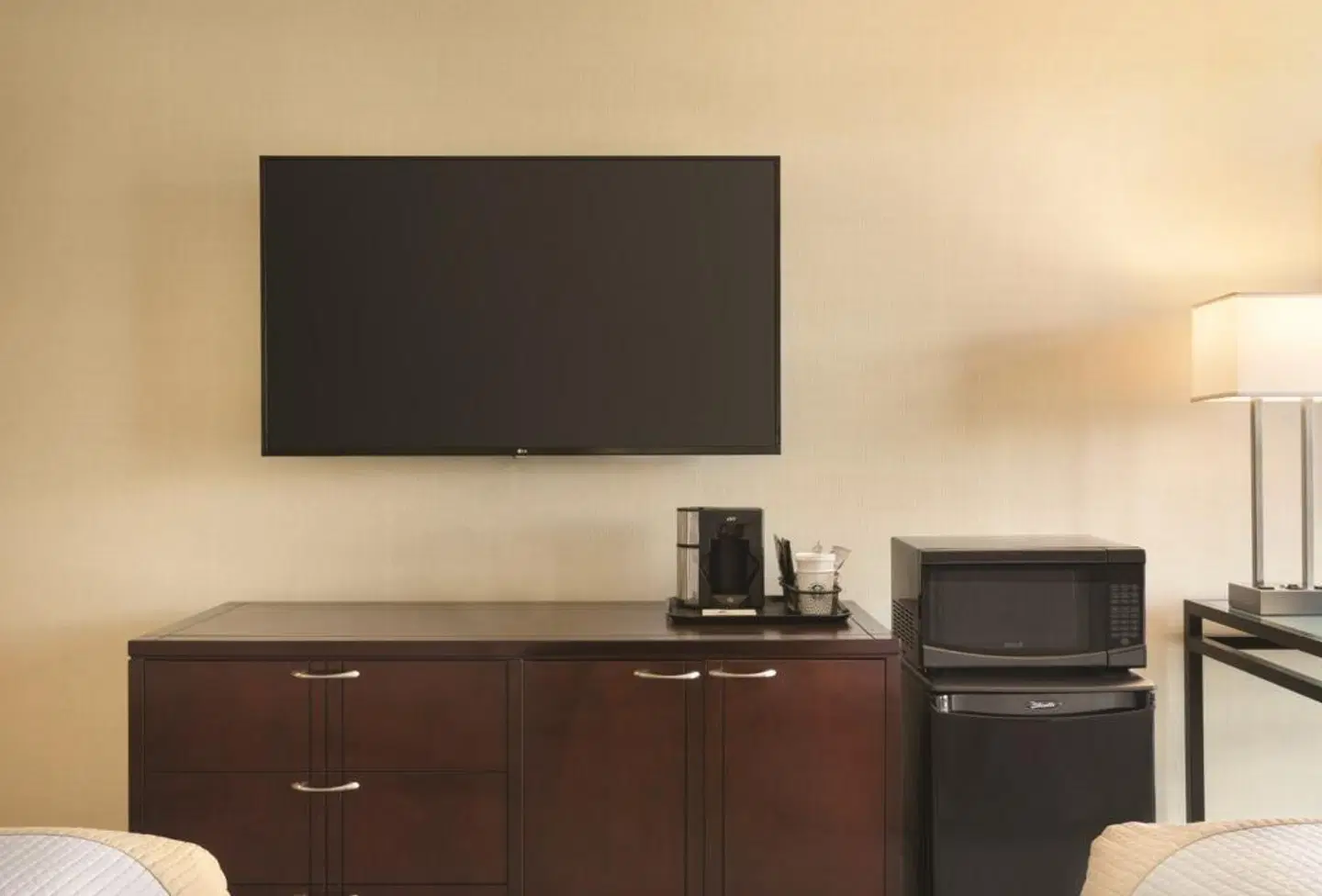 Coast Victoria Hotel & Marina by APA ROOM_EXAMPLE