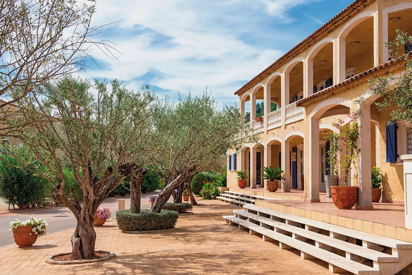 Domaine Le Clos des Oliviers EXTERIOR