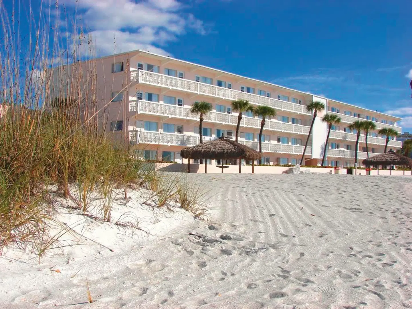 Sandcastle Resort at Lido Beach EXTERIOR
