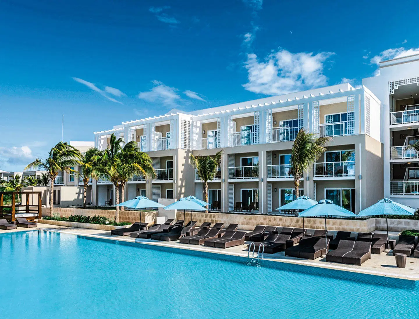 Playa Luxury Cayo Las Brujas OUTDOOR_POOL