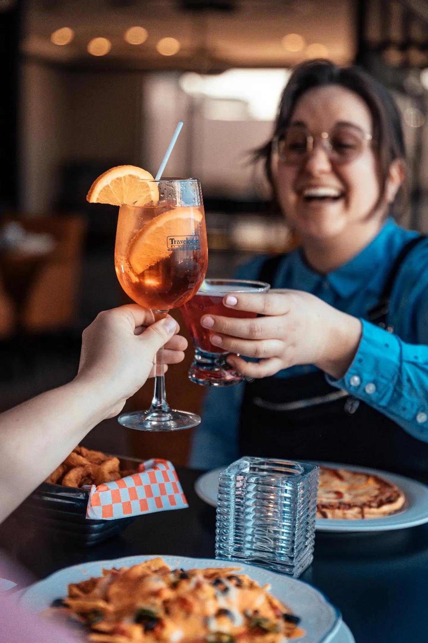 Travelodge by Wyndham Hotel & Convention Centre Quebec PEOPLE