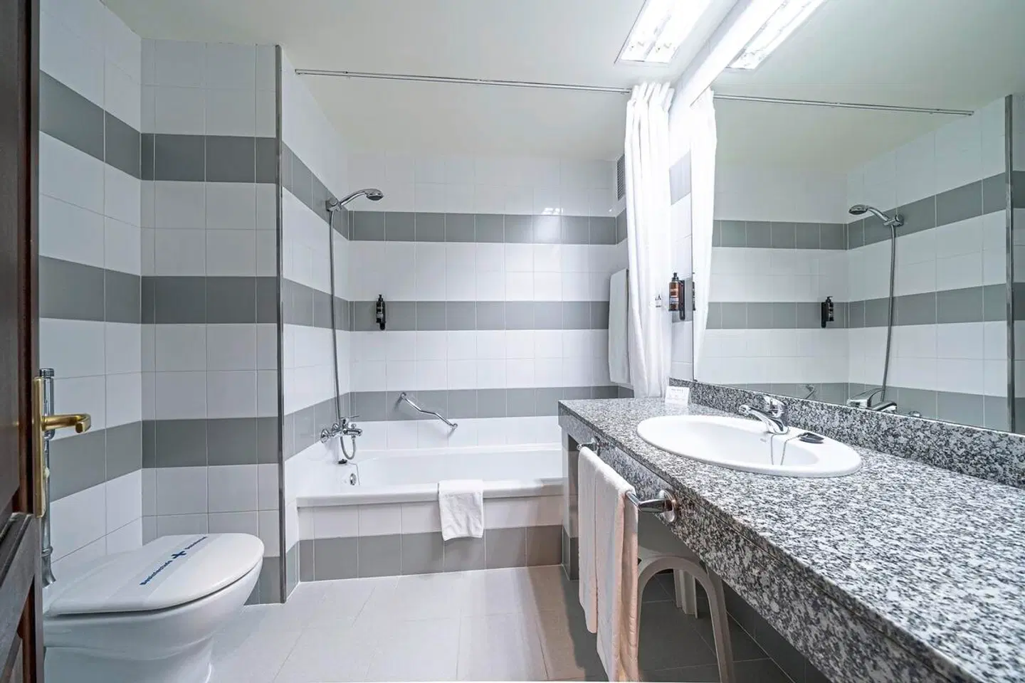 Relaxia Olivina Lanzarote Badezimmer