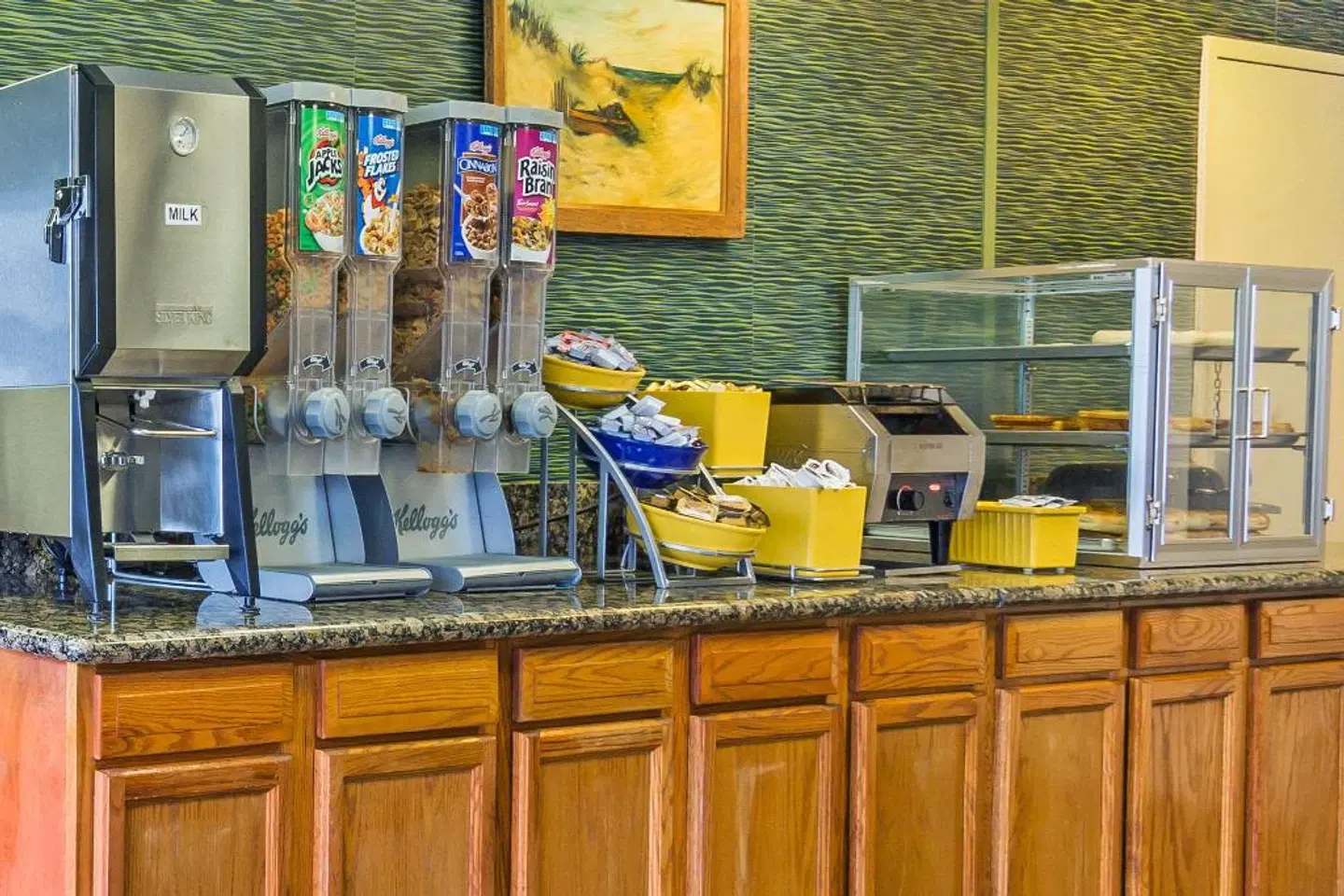 Days Inn by Wyndham Virginia Beach At The Beach Bar