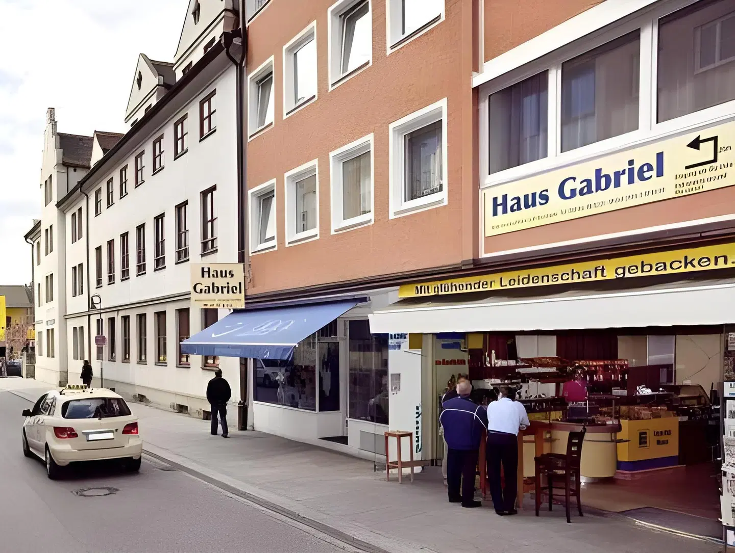 Central City Hotel EXTERIOR