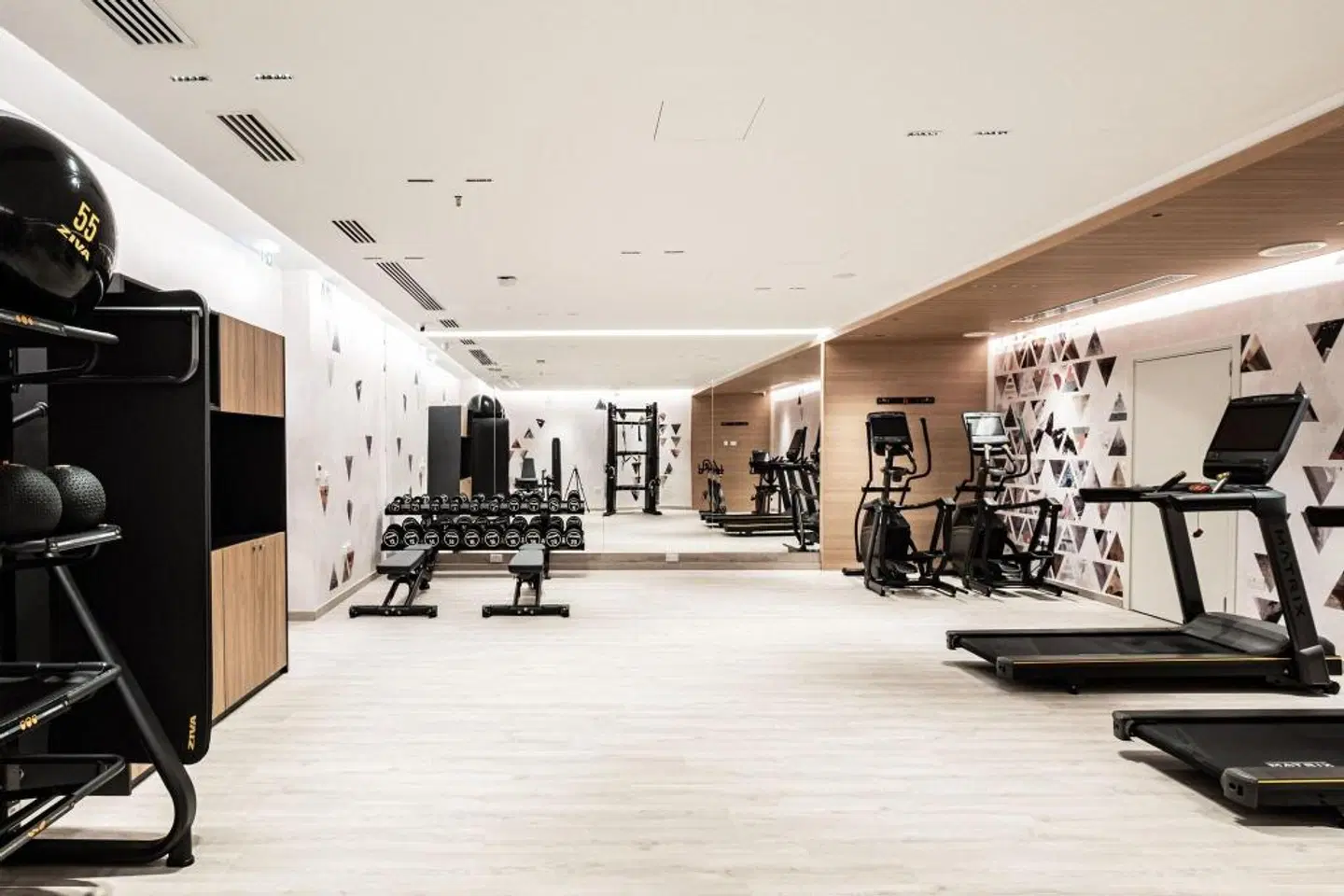 AC Hotel by Marriott St Julians SPORTS_AND_LEISURE