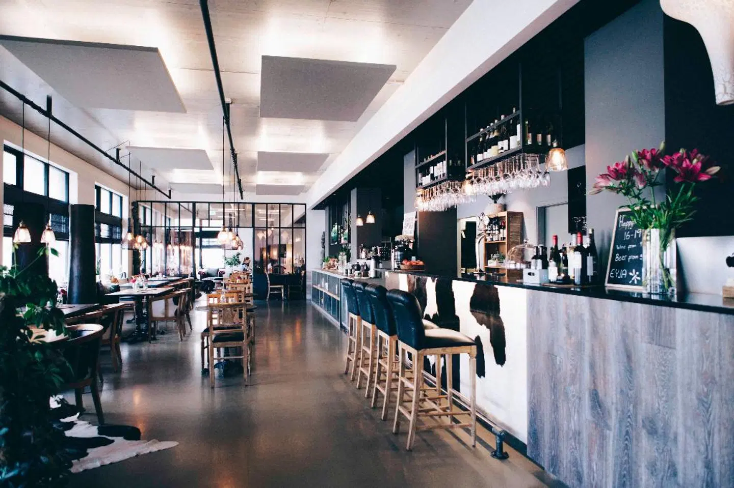 Eyja Guldsmeden Hotel Bar