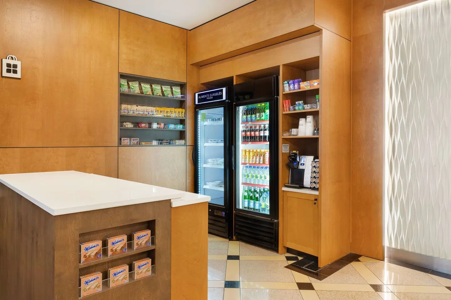 Hilton Garden Inn Montreal Centre-Ville Bar