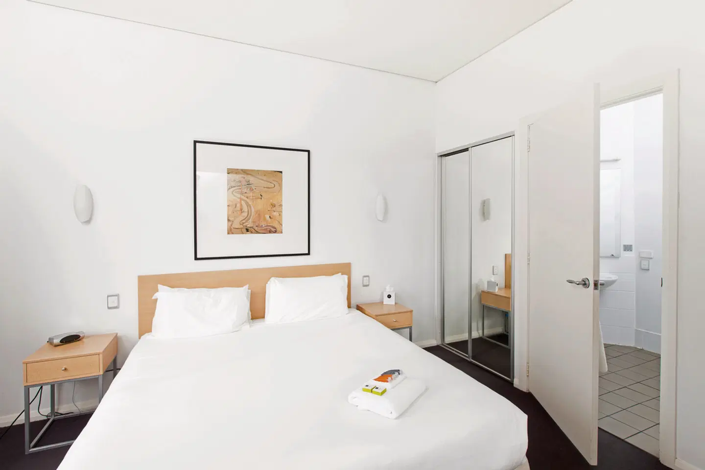 Majestic Oasis Apartments ROOM_EXAMPLE