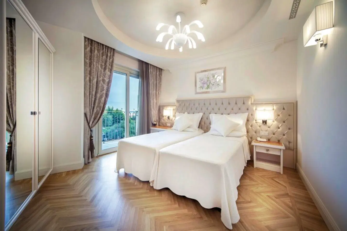 Aurelia ROOM_EXAMPLE