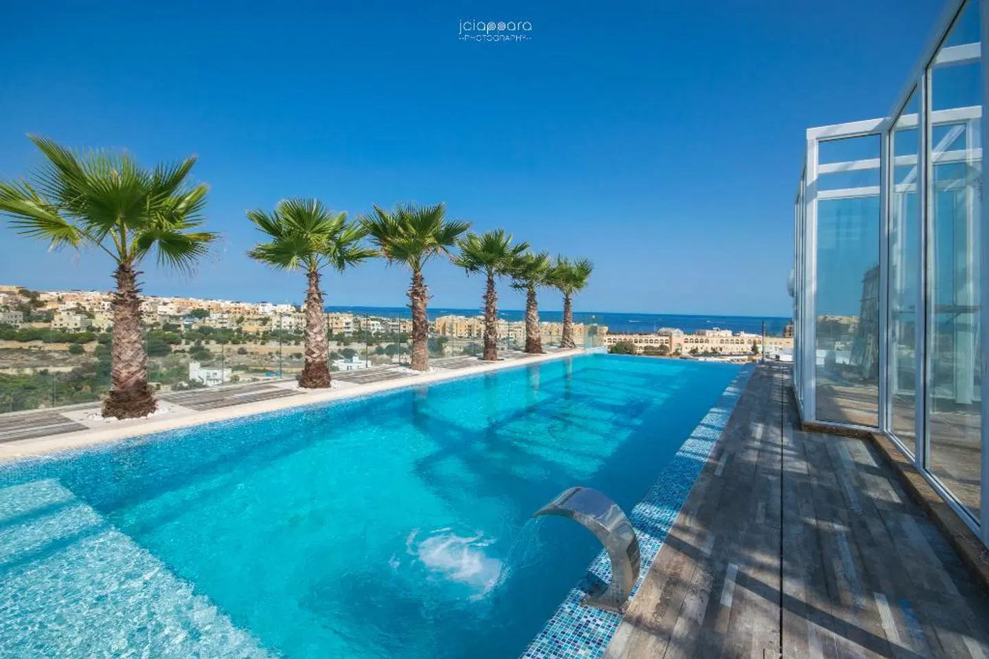 Hugo's Boutique Hotel OUTDOOR_POOL