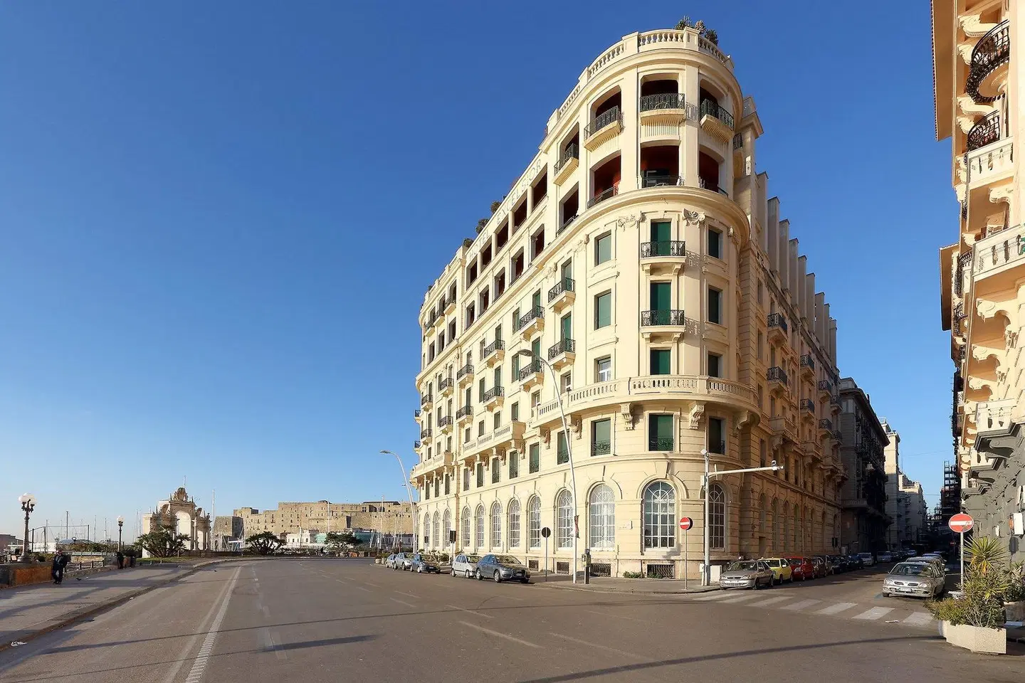 Eurostars Hotel Excelsior EXTERIOR