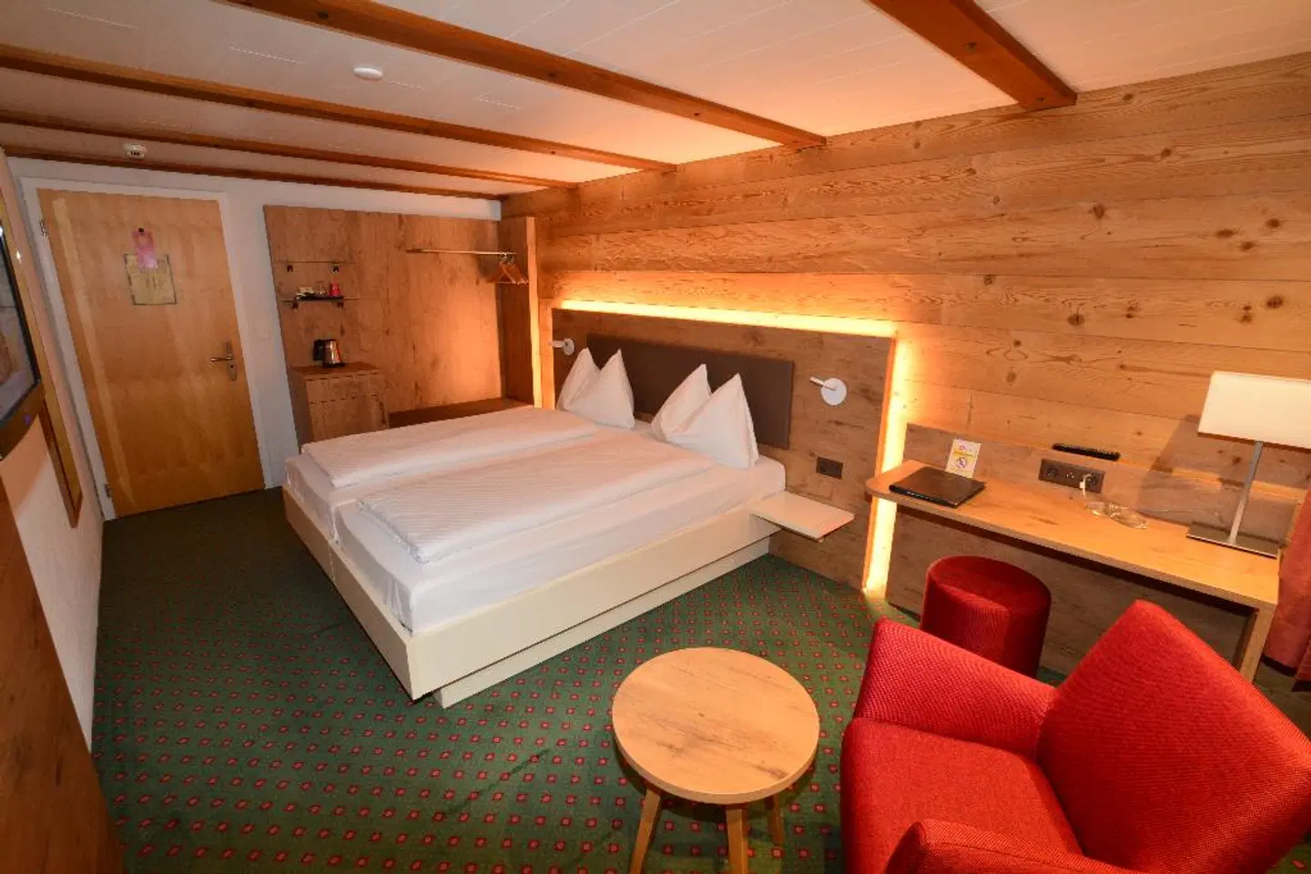 Chalet Swiss ROOM_EXAMPLE