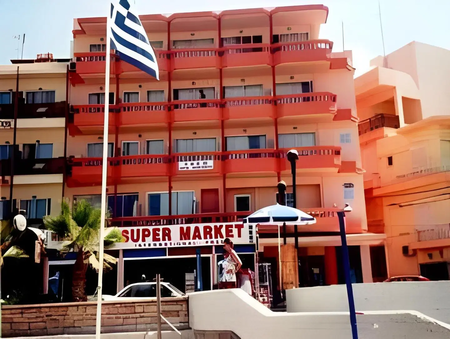 Theo Beach Hotel Apartments Terrasse