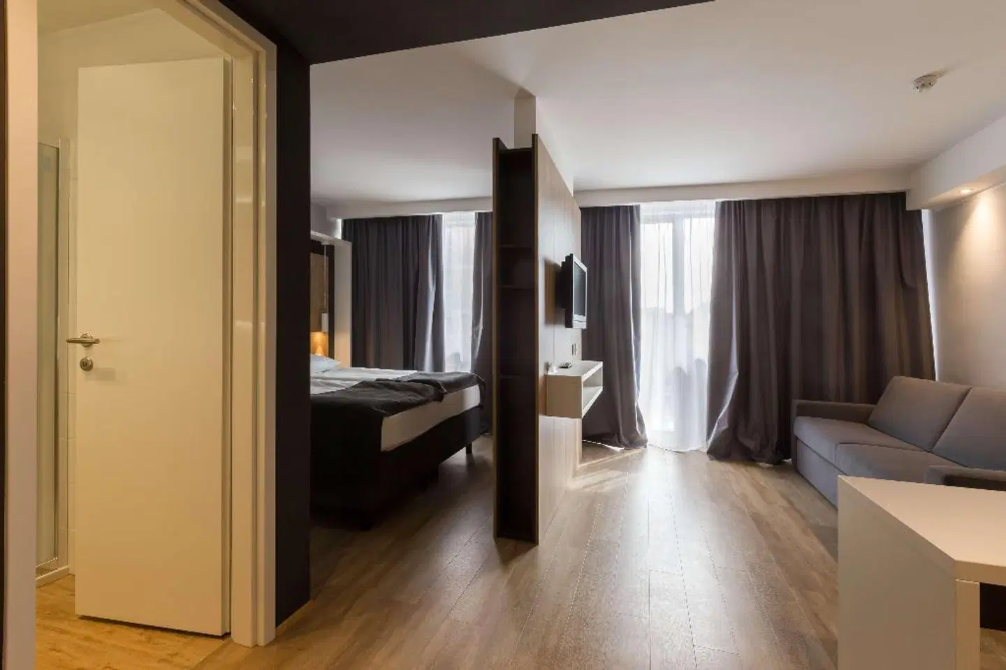 M Hotel ROOM_EXAMPLE