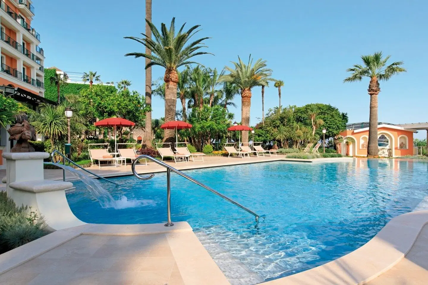 Grand Hotel Royal OUTDOOR_POOL