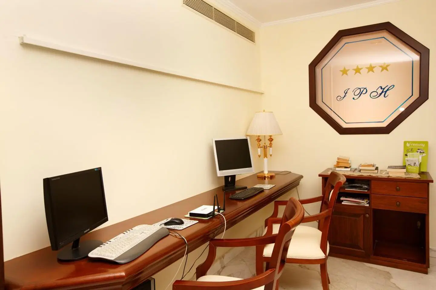 Johanna Park Hotel ROOM_EXAMPLE