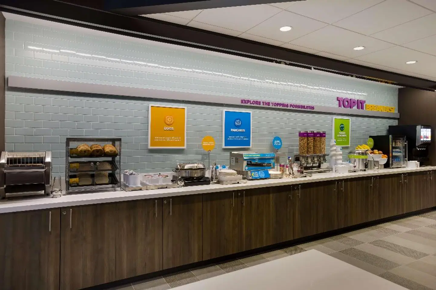 Tru by Hilton Traverse City Restaurant