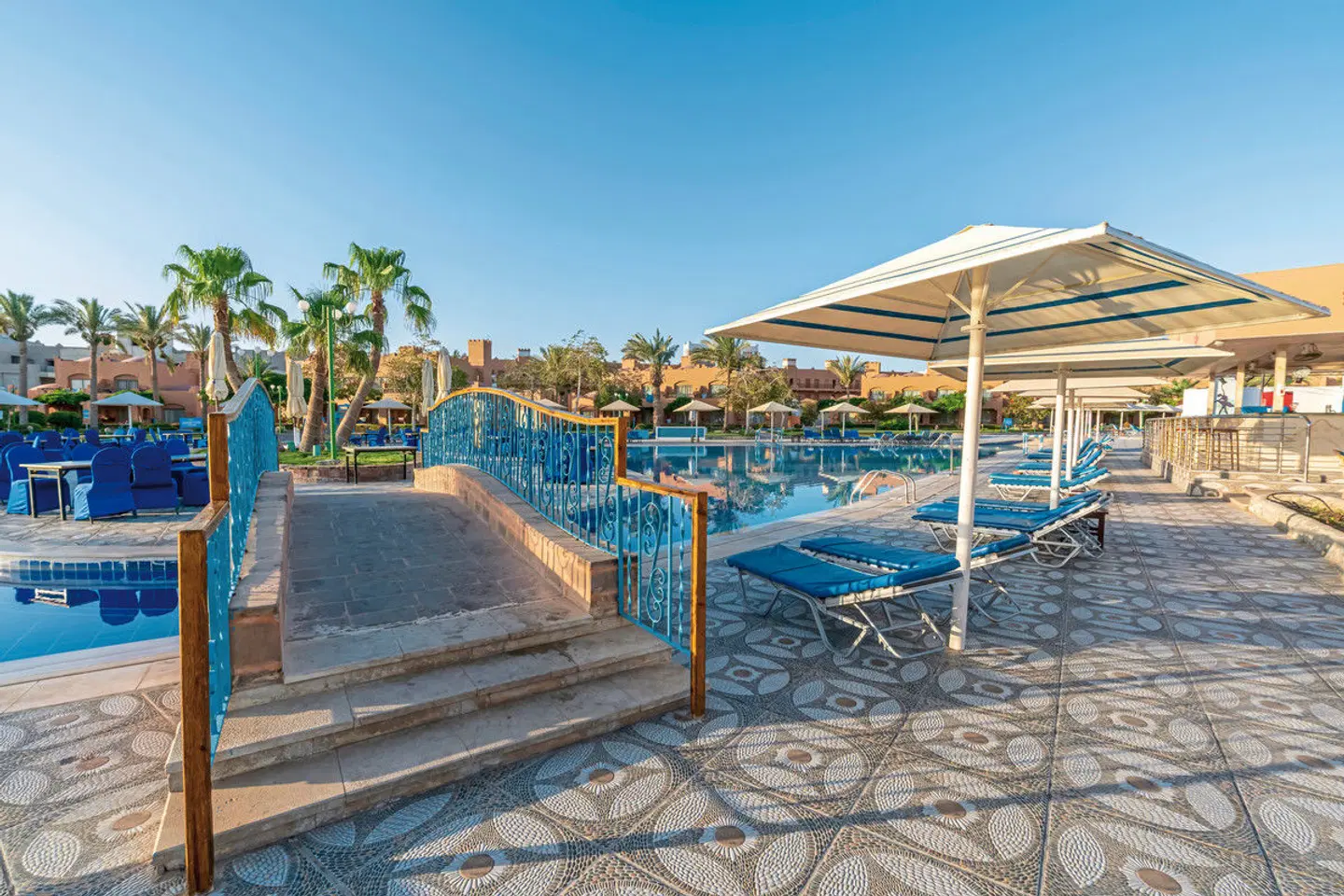 Akassia Swiss Resort Terrasse