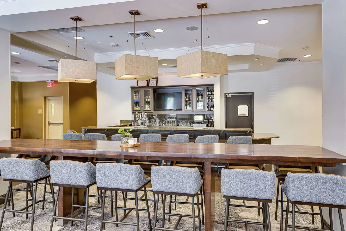 Hilton Garden Inn Phoenix Airport North Bar