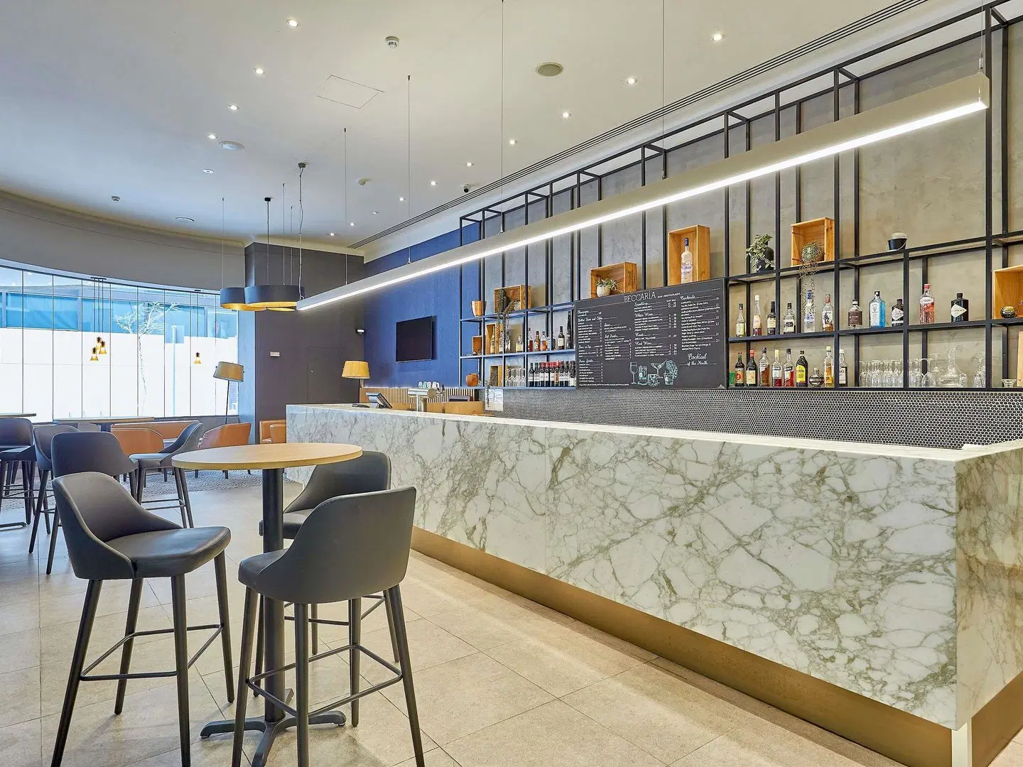 Mercure Perth Bar