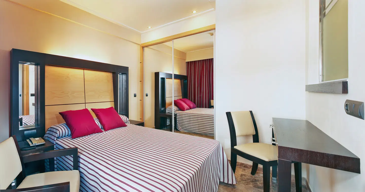 MLL Mediterranean Bay ROOM_EXAMPLE