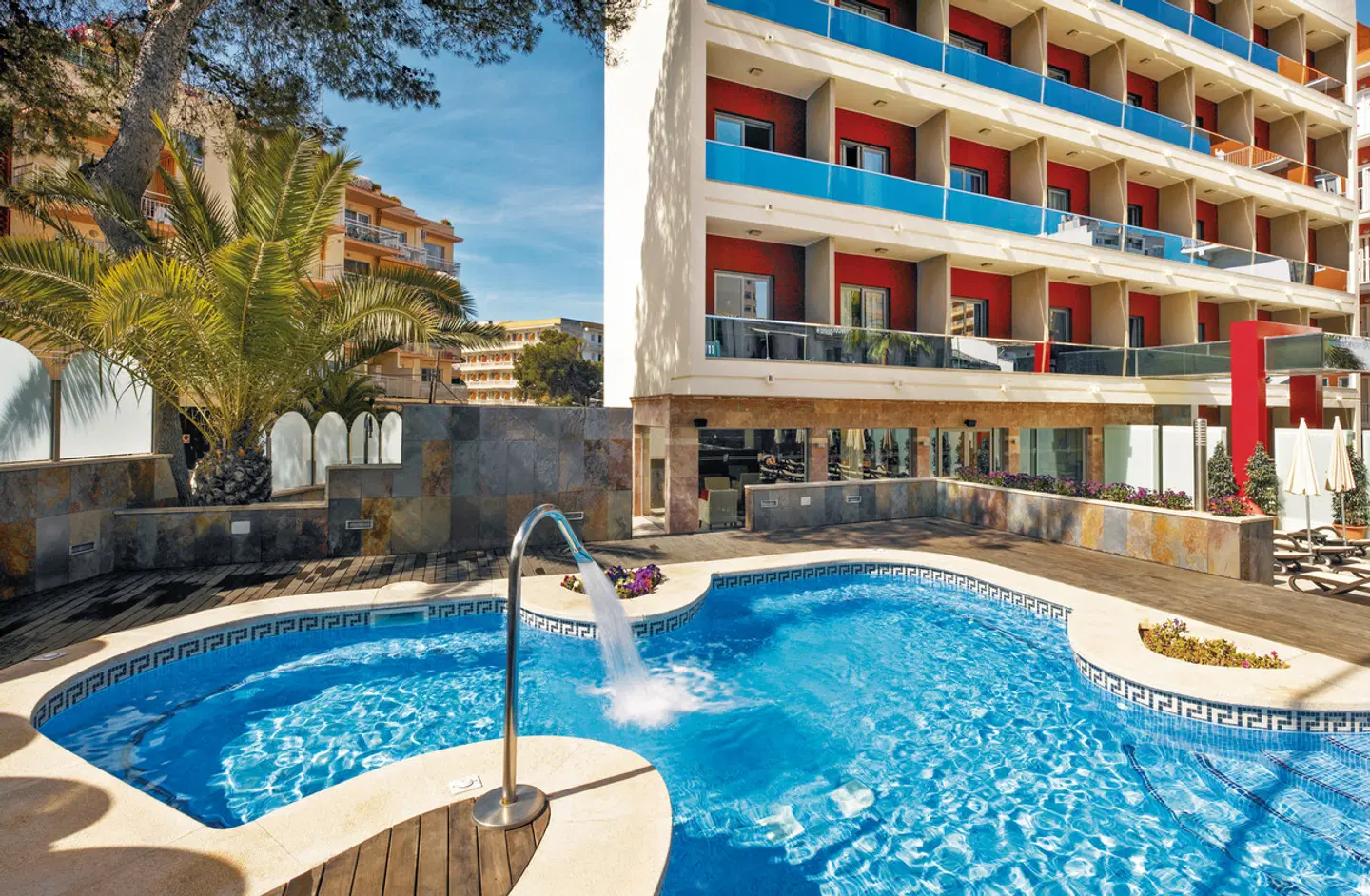 MLL Mediterranean Bay OUTDOOR_POOL