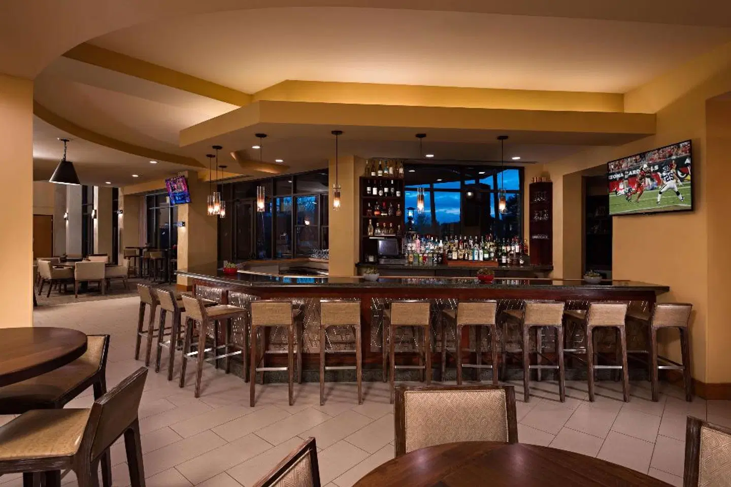 Embassy Suites by Hilton Phoenix - Scottsdale Bar