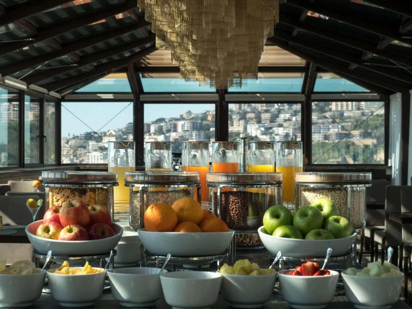 The Britannique Naples, Curio Collection by Hilton Restaurant