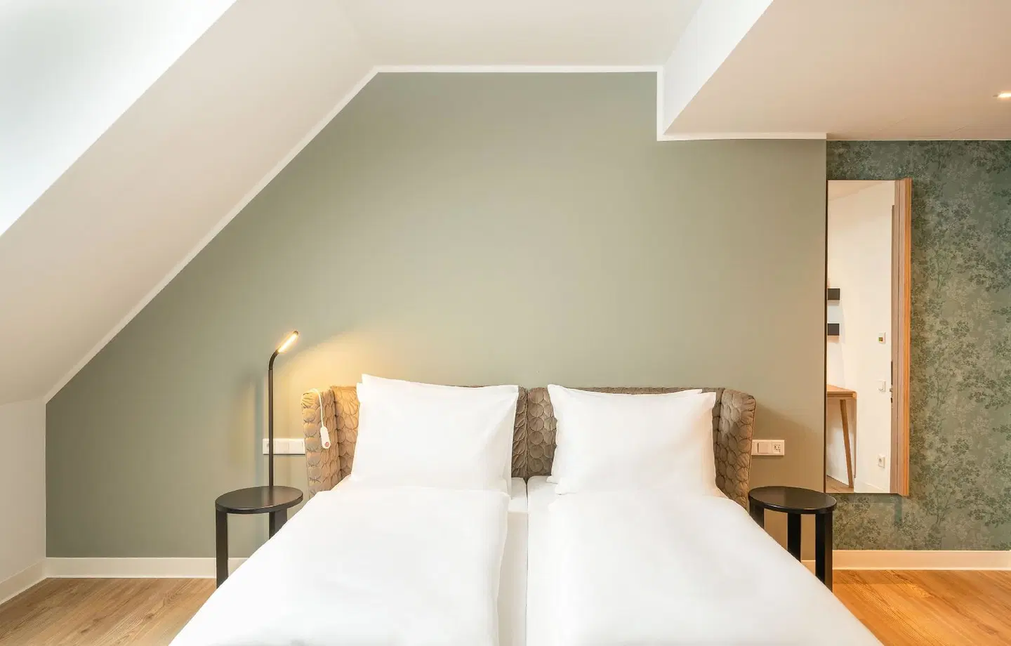 elaya hotel regensburg city center ROOM_EXAMPLE