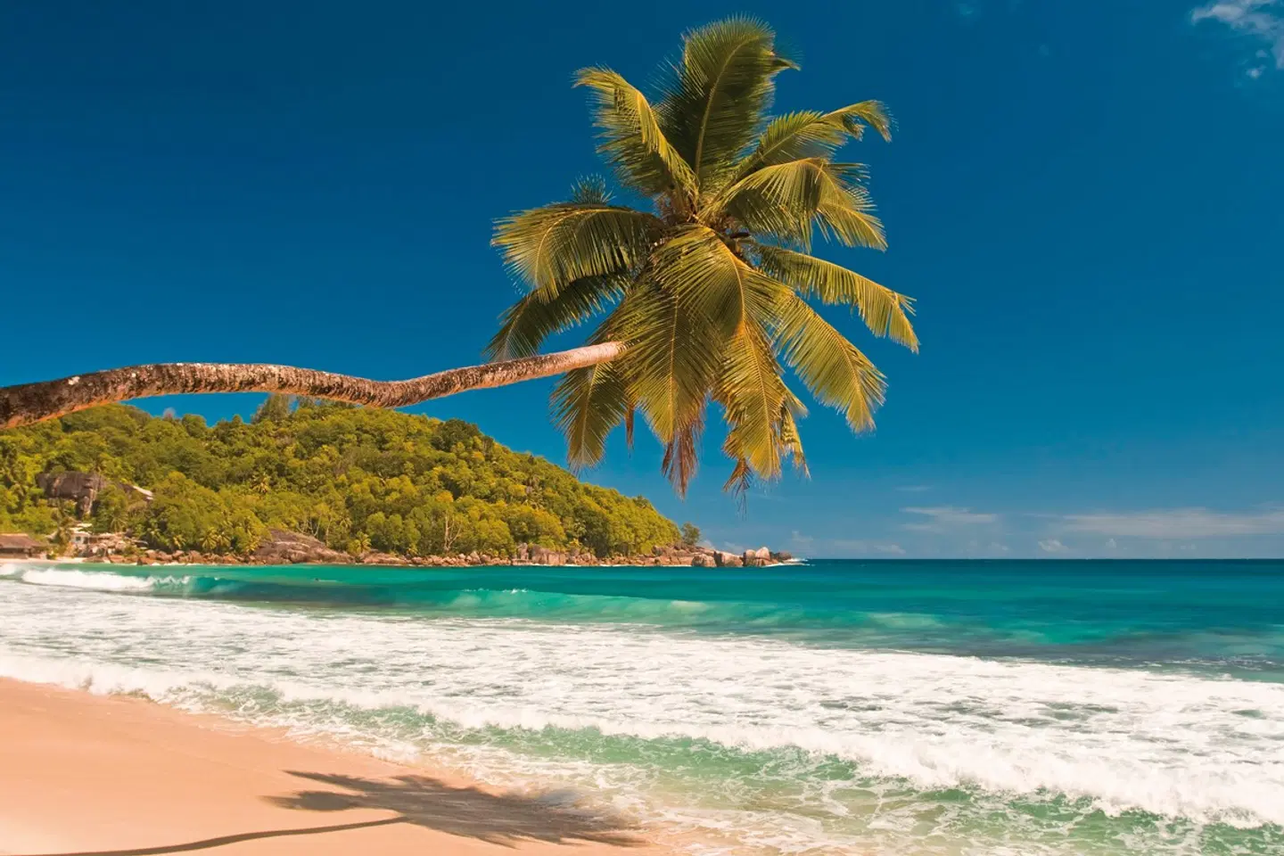 Island Hopping Seychellen (Hotels: gehobene Mittelklasse, Privat- Flug- und Bootstransfers, 8 Nächte) Strand