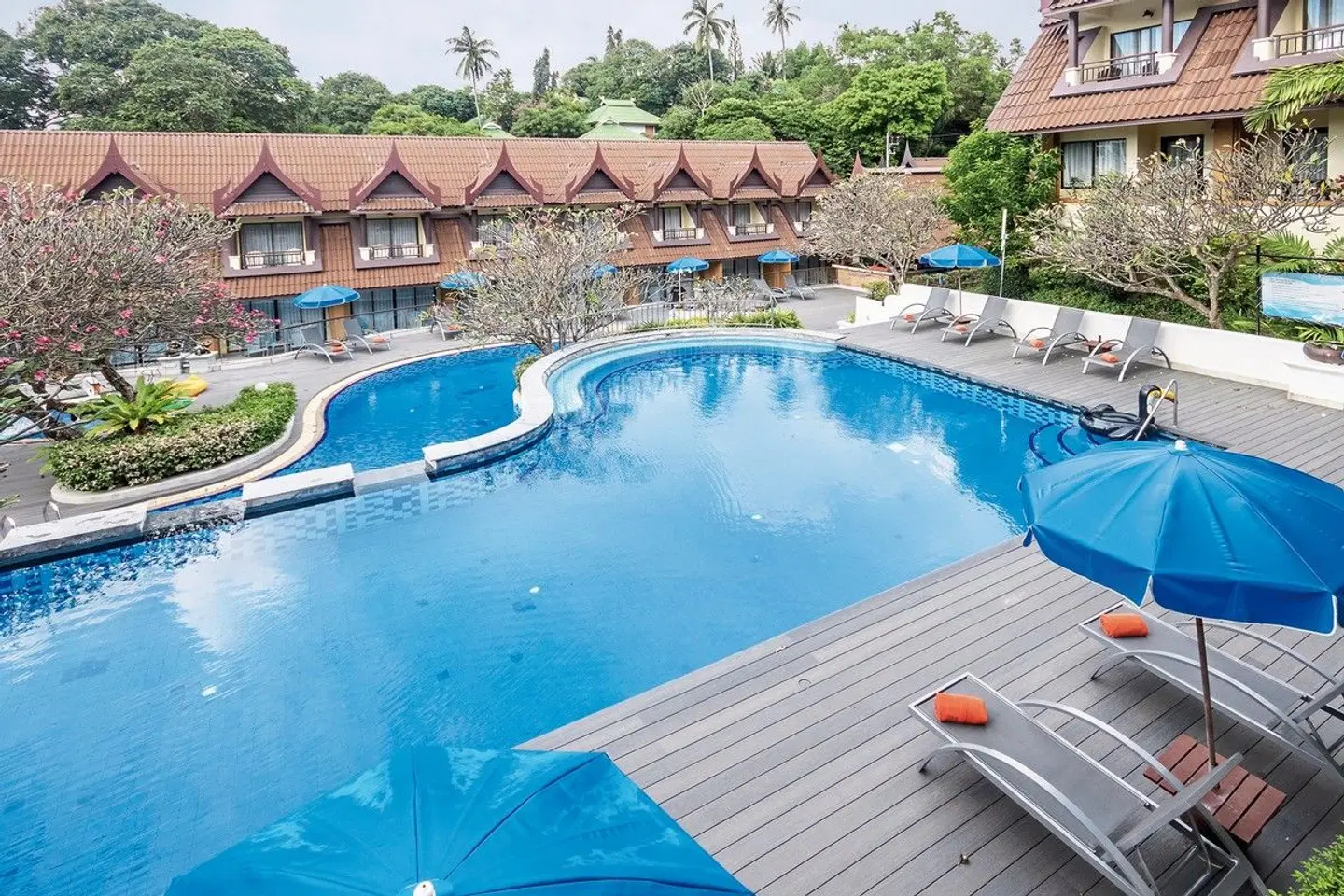 Diamond Cottage Resort & Spa OUTDOOR_POOL