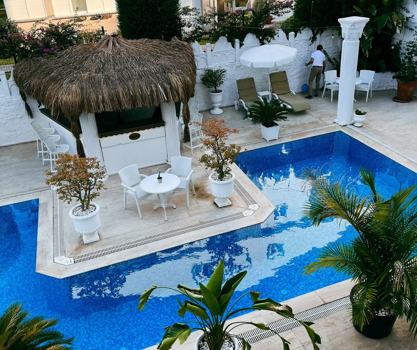 Conny's Hotel OUTDOOR_POOL