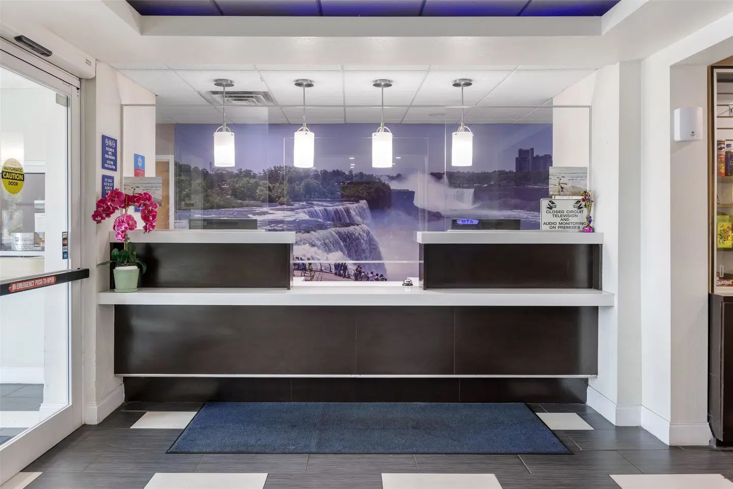 SureStay Plus Hotel by Best Western Niagara Falls East LOUNGE_LOBBY