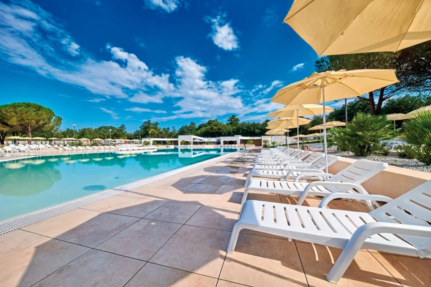 Camping Stella Maris OUTDOOR_POOL