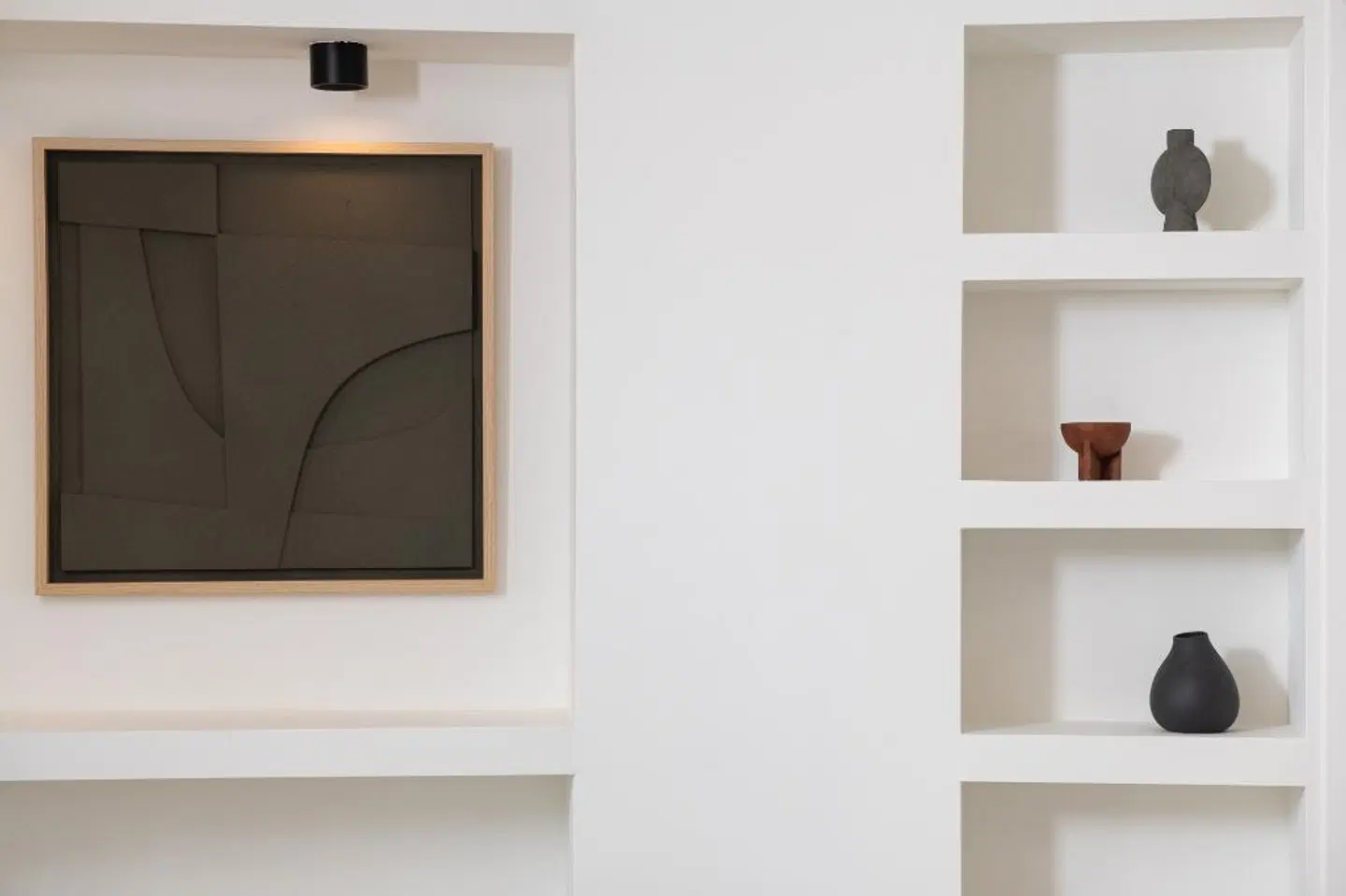 Mazee Paros MODEL_IMPRESSION