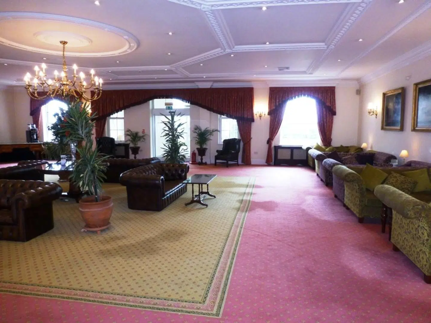 Whittlebury Hall & Spa LOUNGE_LOBBY