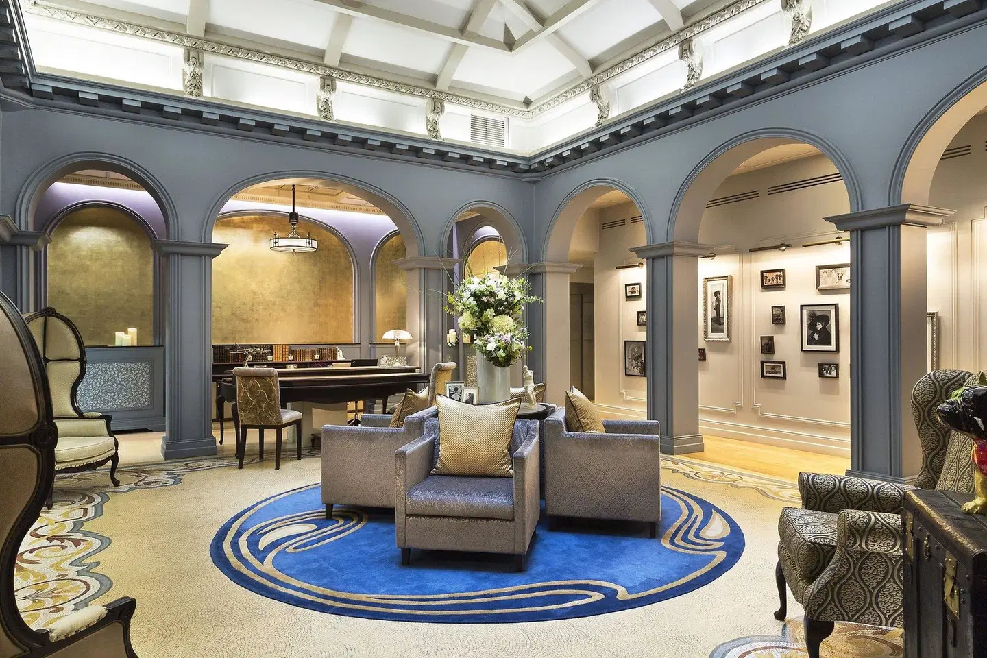 La Clef Louvre Paris by The Crest Collection LOUNGE_LOBBY