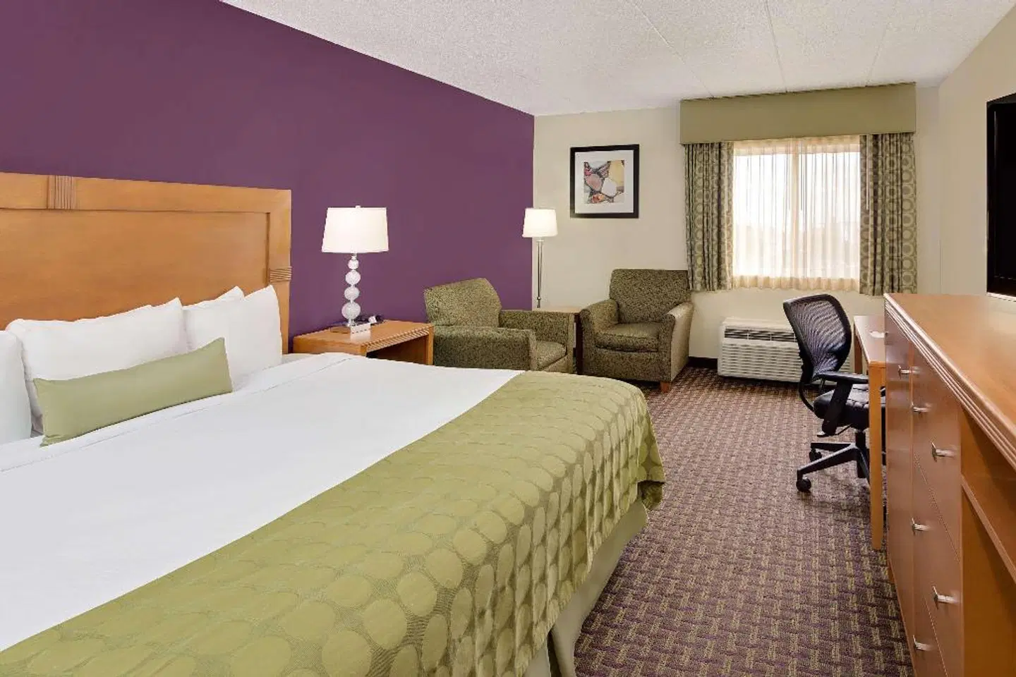 Ramada of Marquette ROOM_EXAMPLE