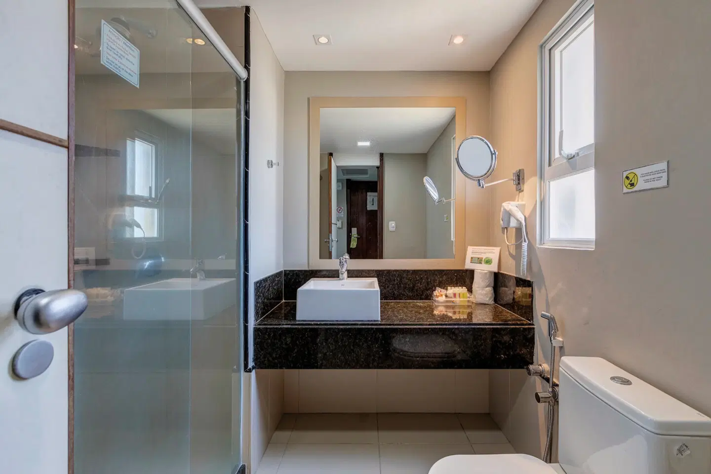 Monte Pascoal Praia Hotel Badezimmer