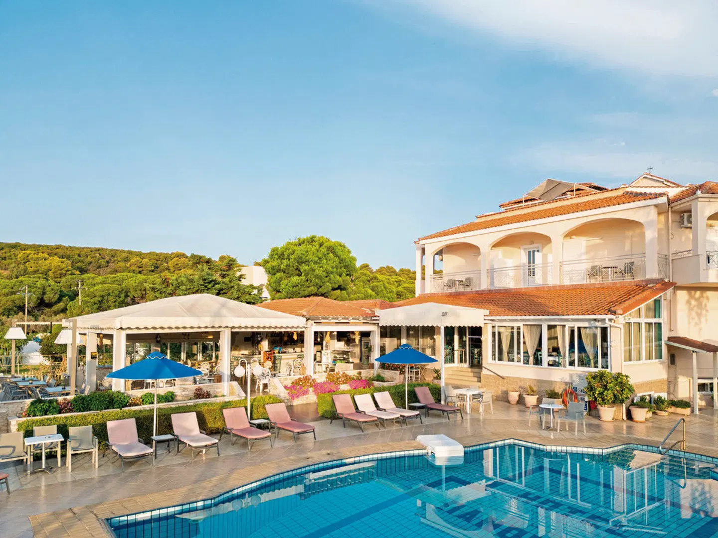 Panorama OUTDOOR_POOL