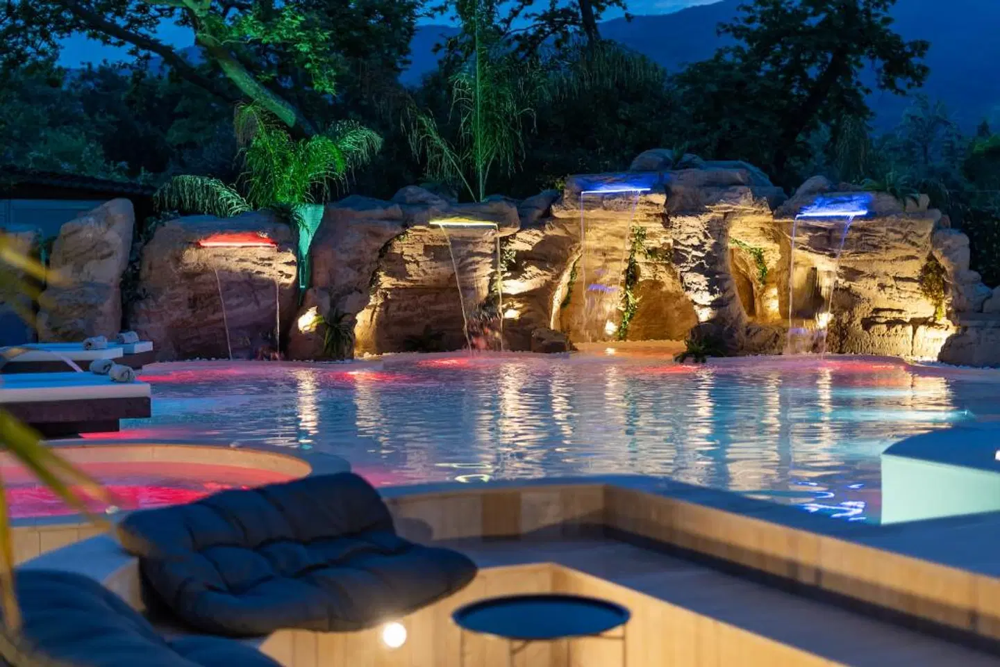 Avaton Luxury Resort OUTDOOR_POOL